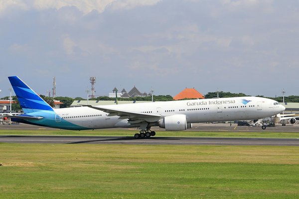 Which UK destinations are best for guided tours on the history of British military fortifications?